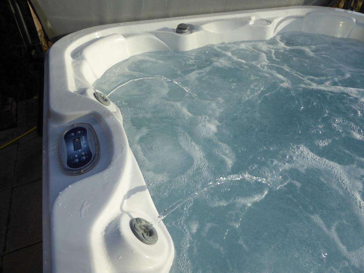 South View Country House Sleeps 12 - Hot Tub - Views Henley-in-Arden Kültér fotó