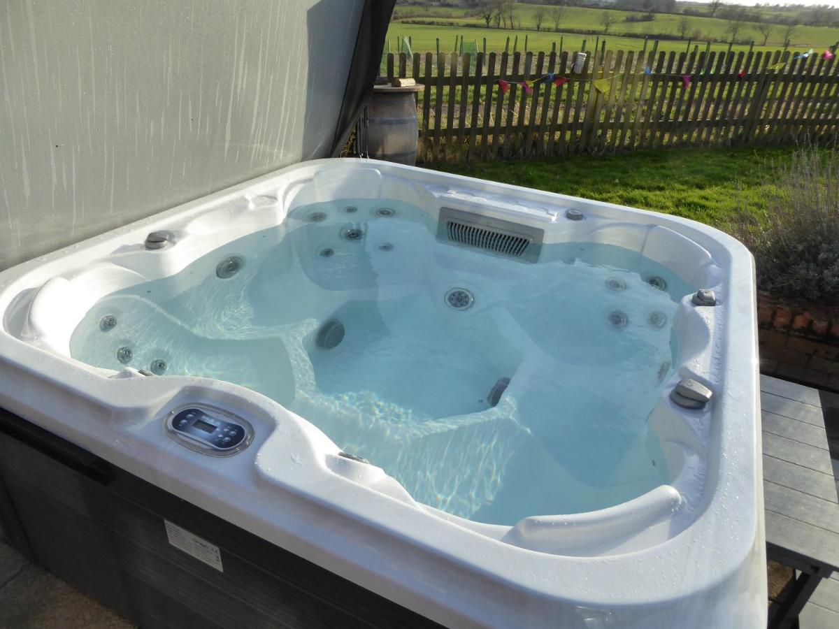 South View Country House Sleeps 12 - Hot Tub - Views Henley-in-Arden Kültér fotó