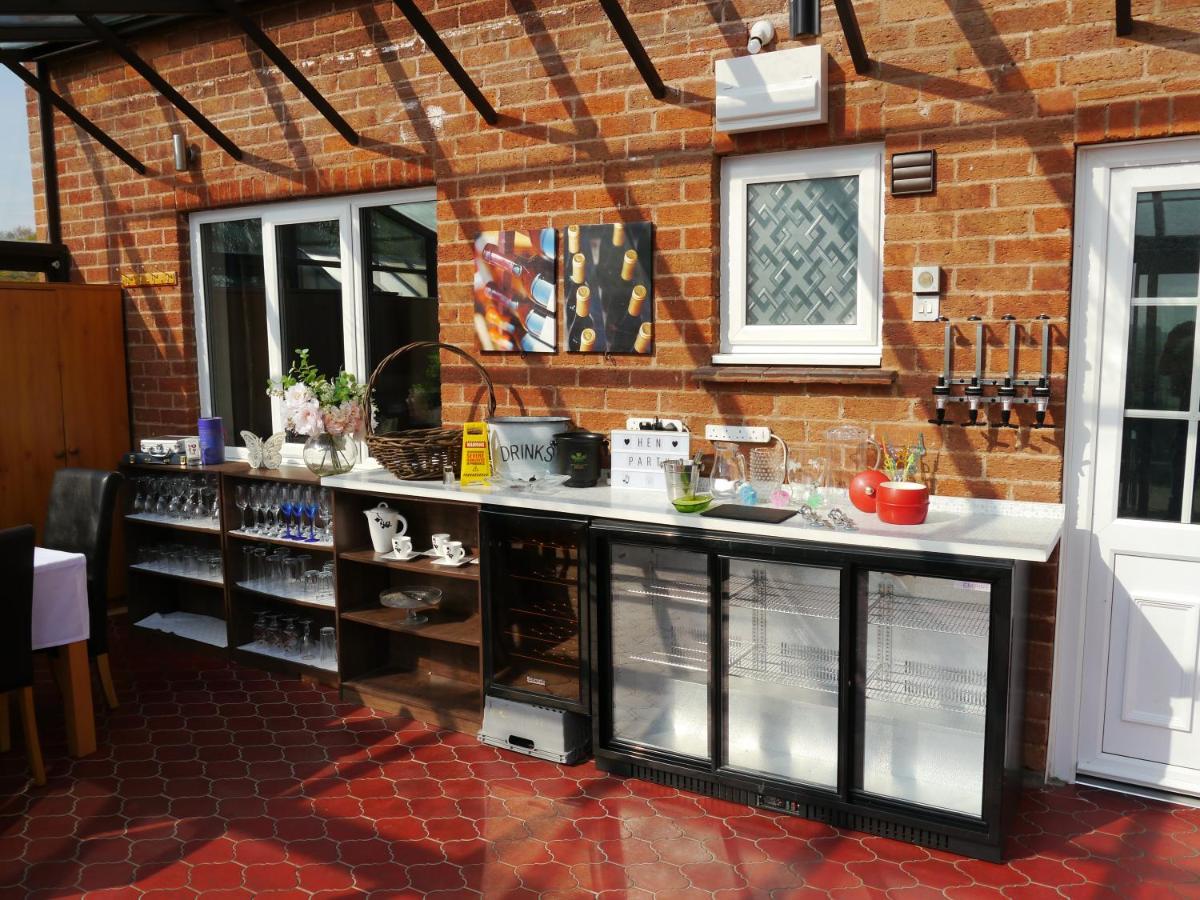 South View Country House Sleeps 12 - Hot Tub - Views Henley-in-Arden Kültér fotó